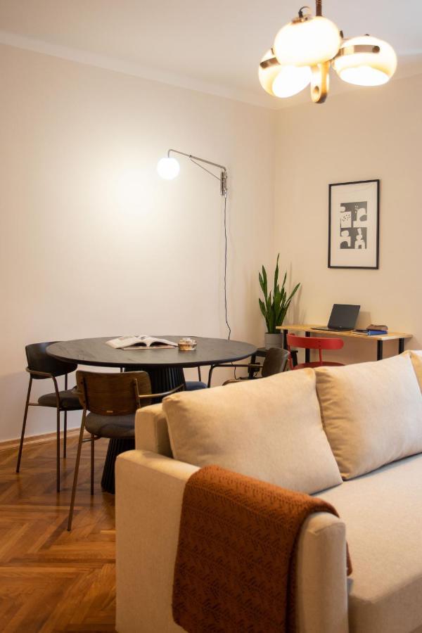 Design 1Bdr Apartment With Balcony Загреб Екстериор снимка